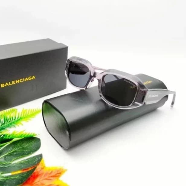 Gambar dari Kacamata Balenciaga 581037 Lensa Polarized